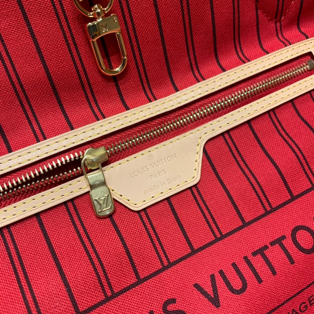 Louis Vuitton Neverfull MM Monogram/ Cerise