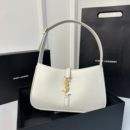 Saint Laurent Le 5 A 7 In Smooth Leather