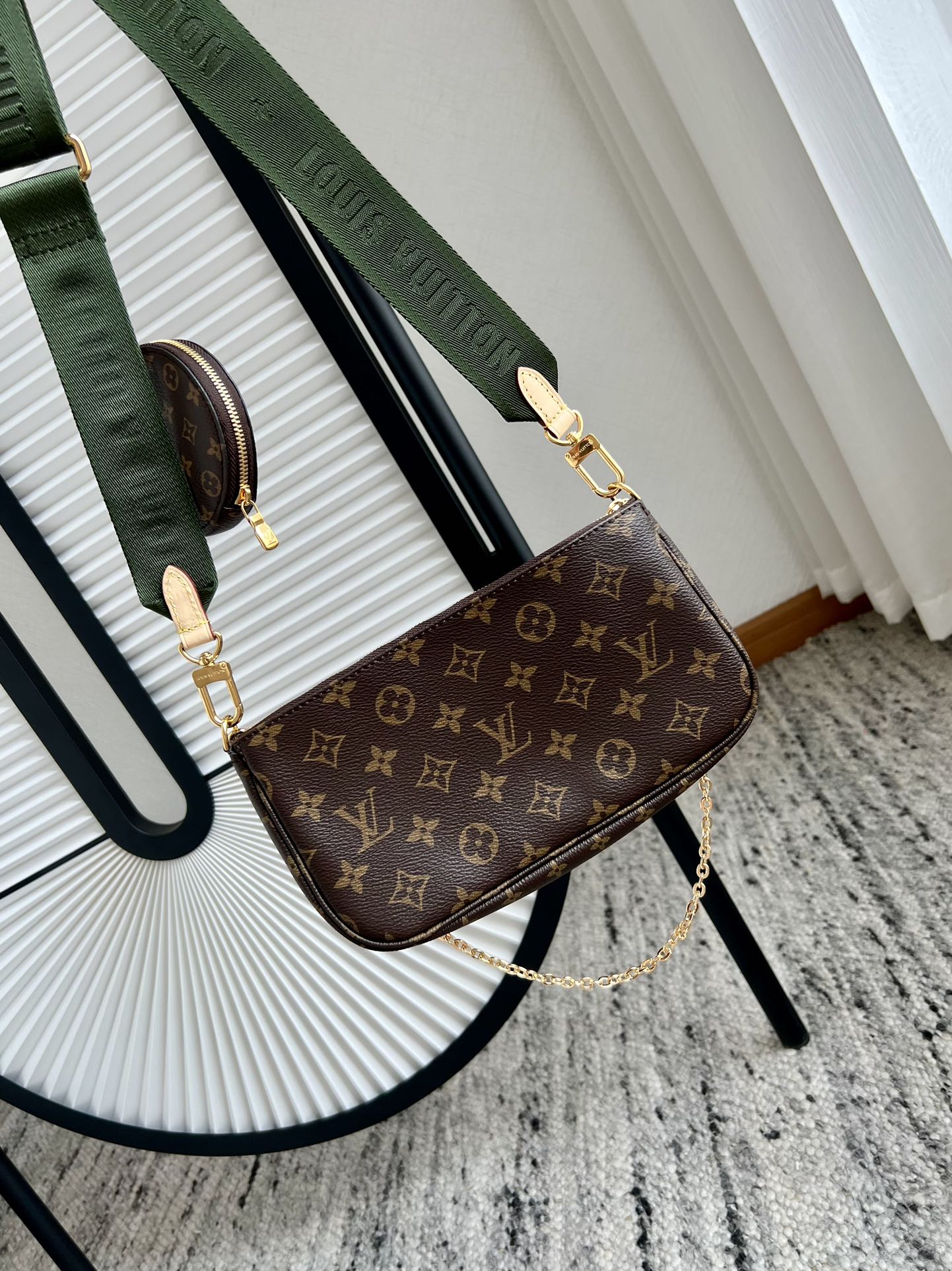 Louis Vuitton Multi Pochette Accessoires