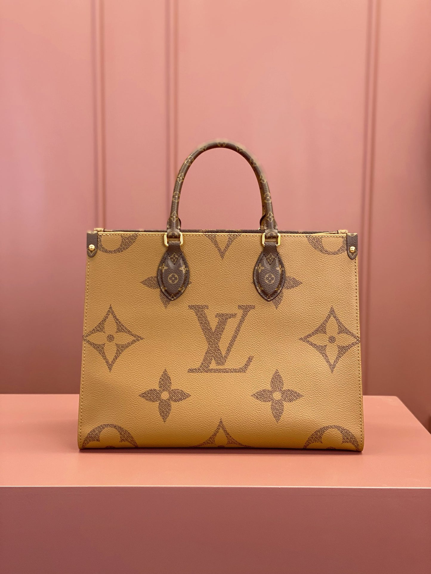 Louis Vuitton Onthego MM