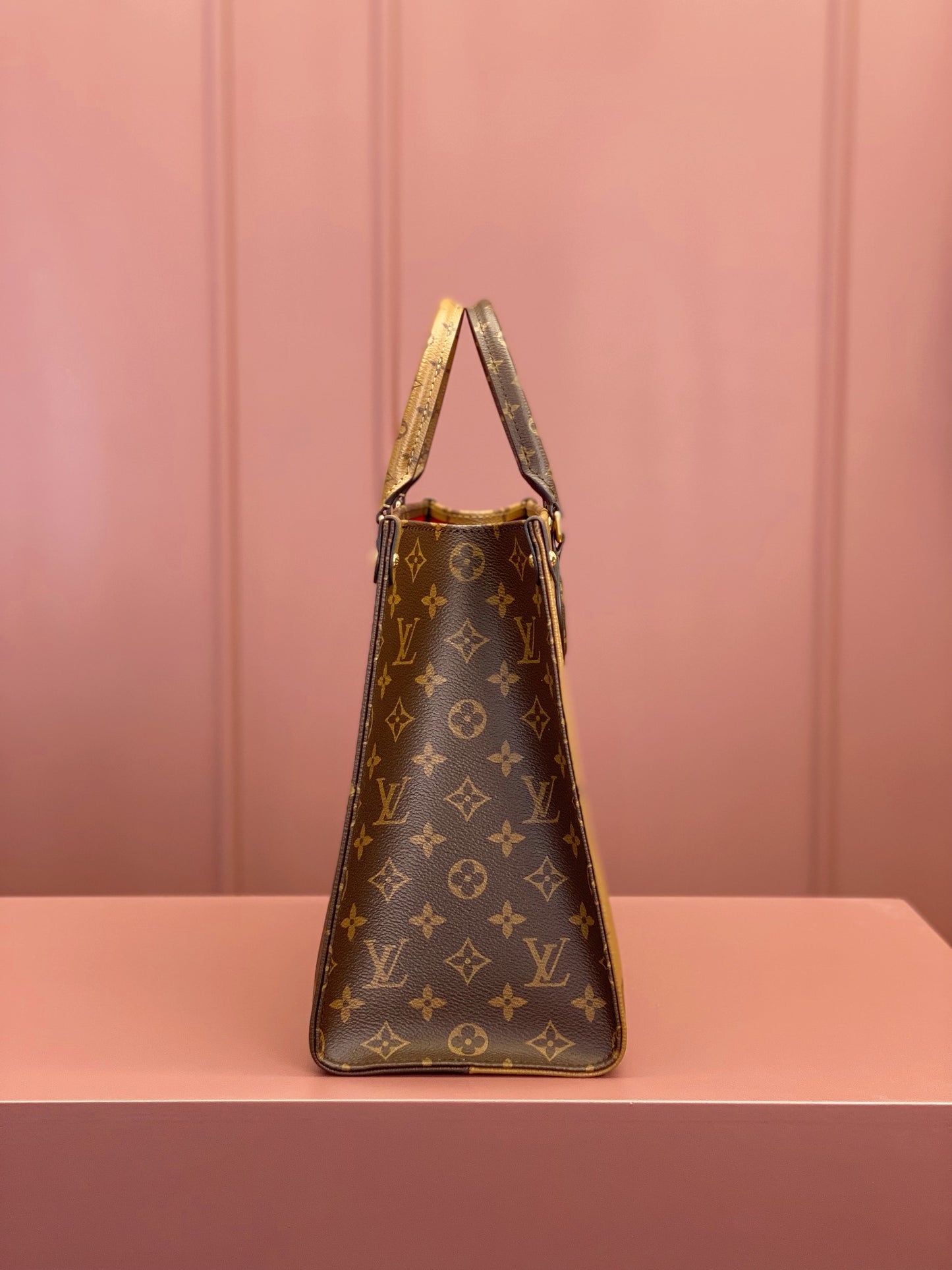 Louis Vuitton Onthego MM