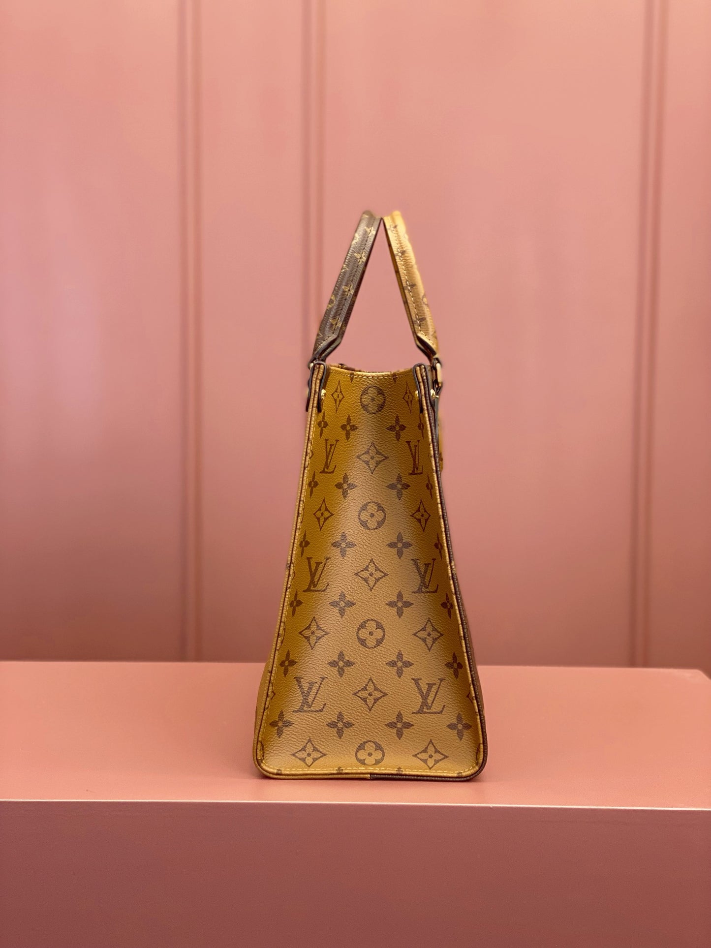Louis Vuitton Onthego MM