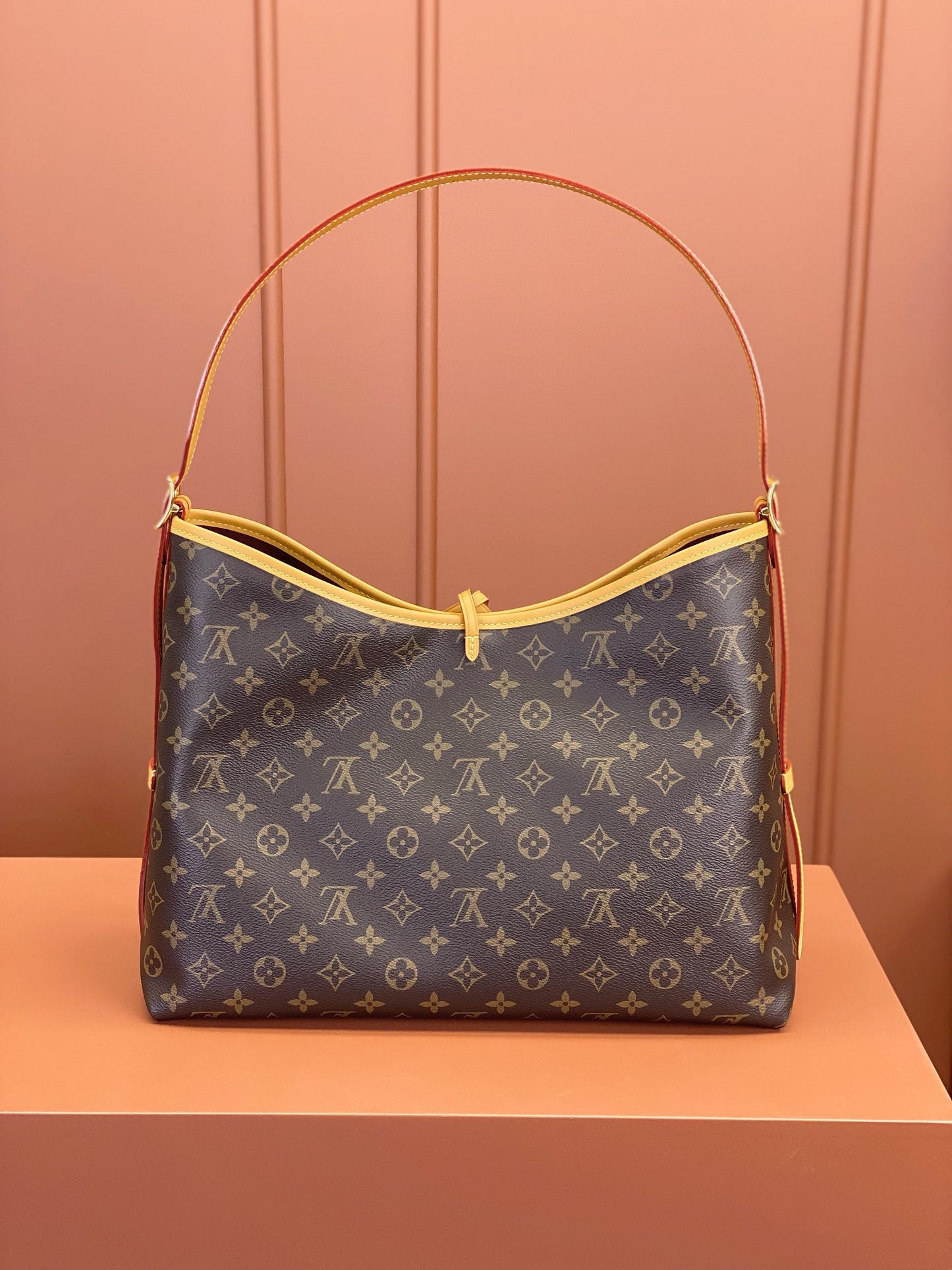 Louis Vuitton CarryAll MM