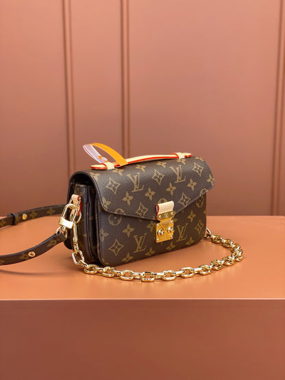 Louis Vuitton Pochette Metis East West