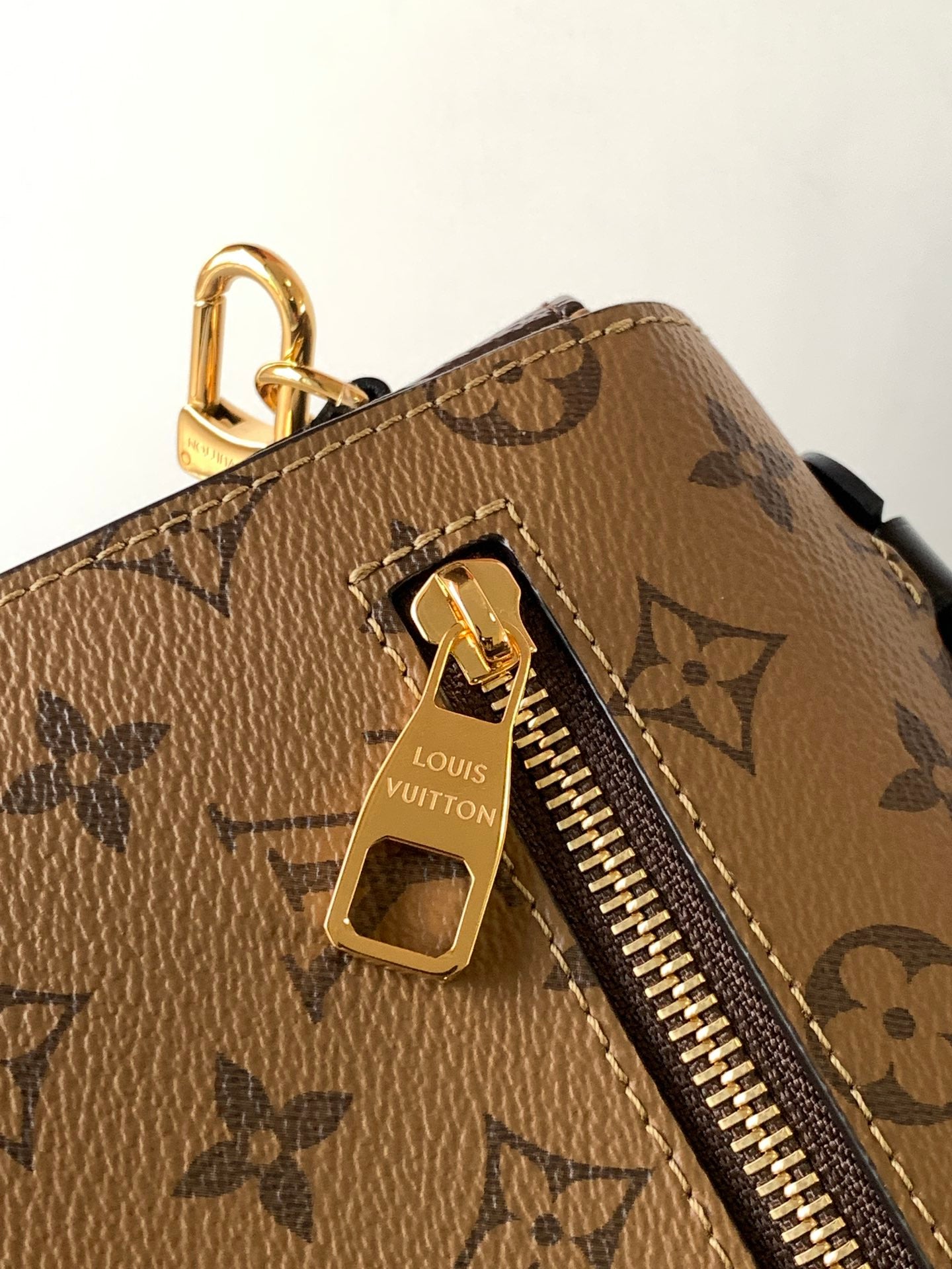 Louis Vuitton Metis Pochette