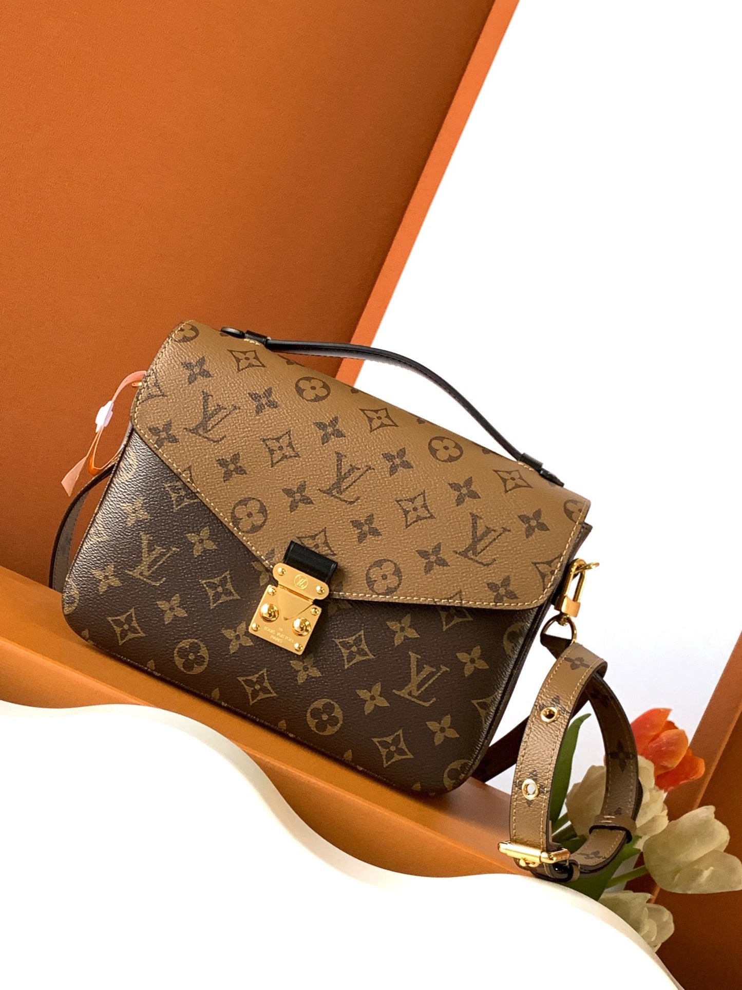 Louis Vuitton Metis Pochette