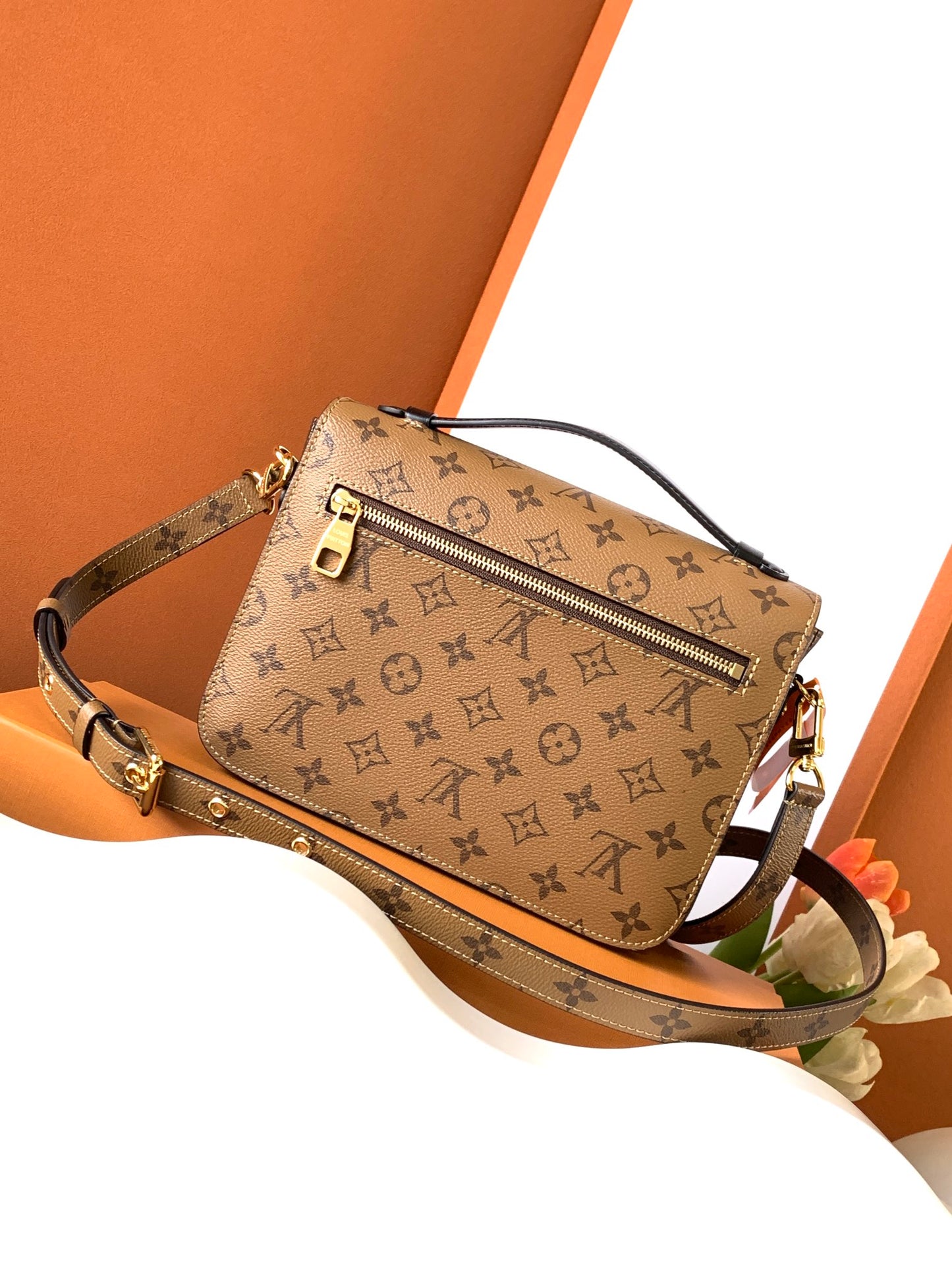 Louis Vuitton Metis Pochette