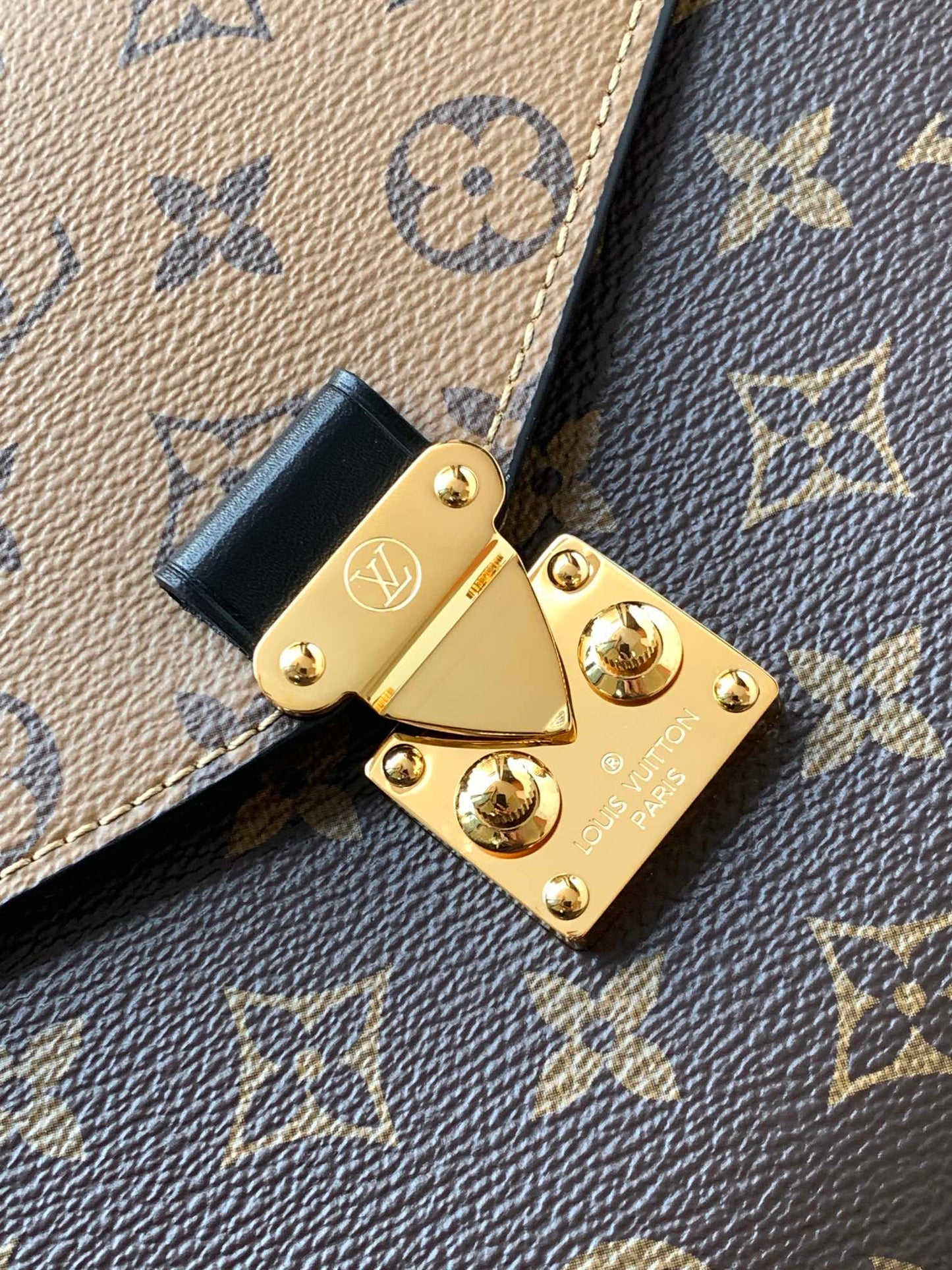 Louis Vuitton Metis Pochette