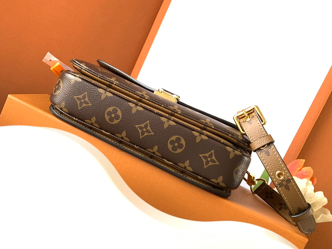 Louis Vuitton Metis Pochette