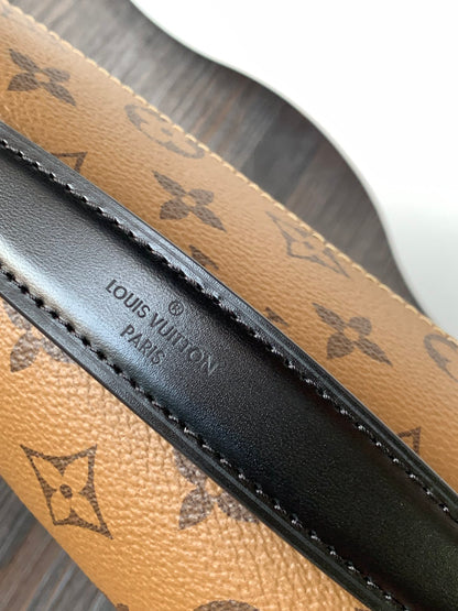 Louis Vuitton Metis Pochette