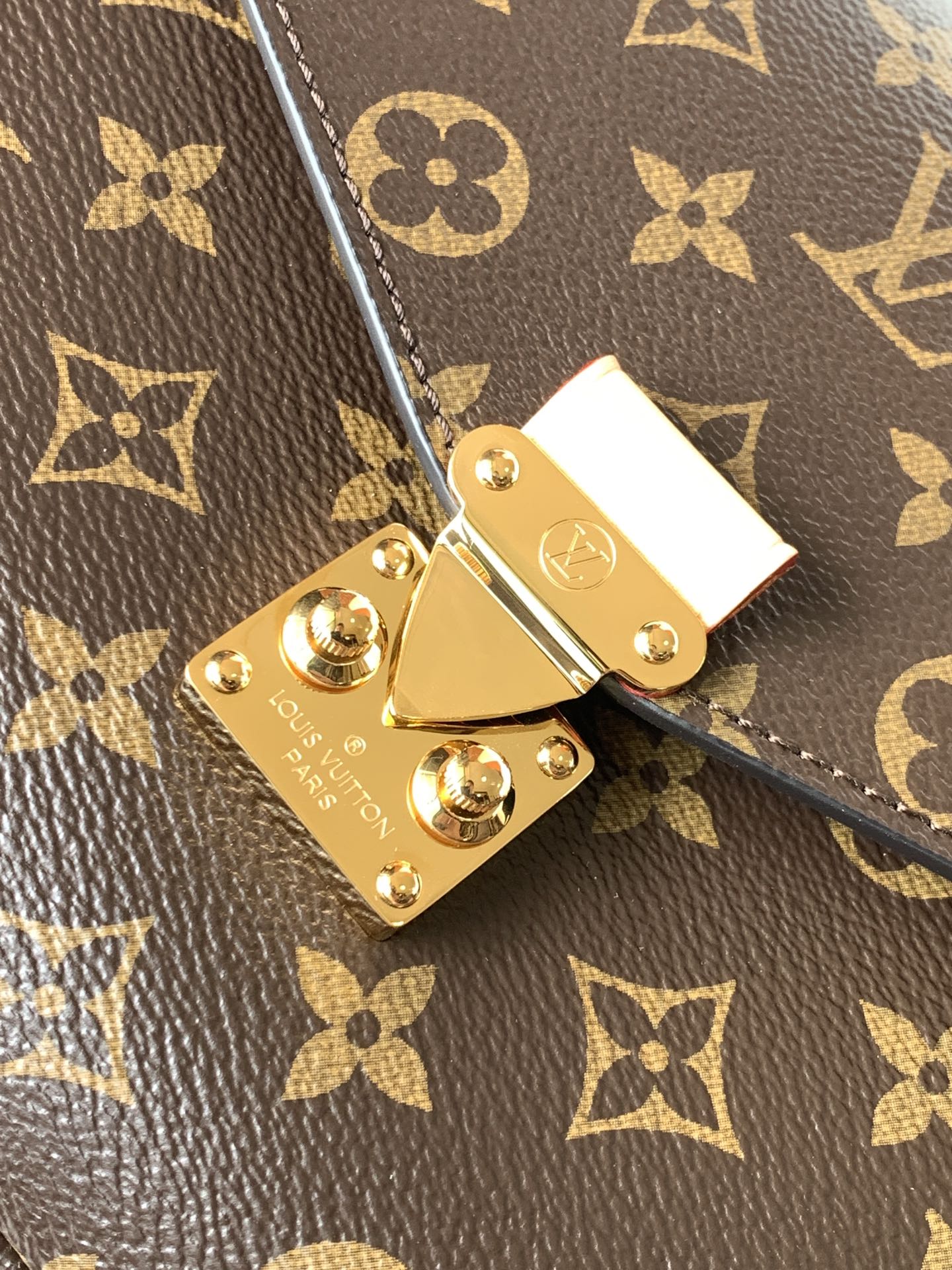 Louis Vuitton Metis Pochette
