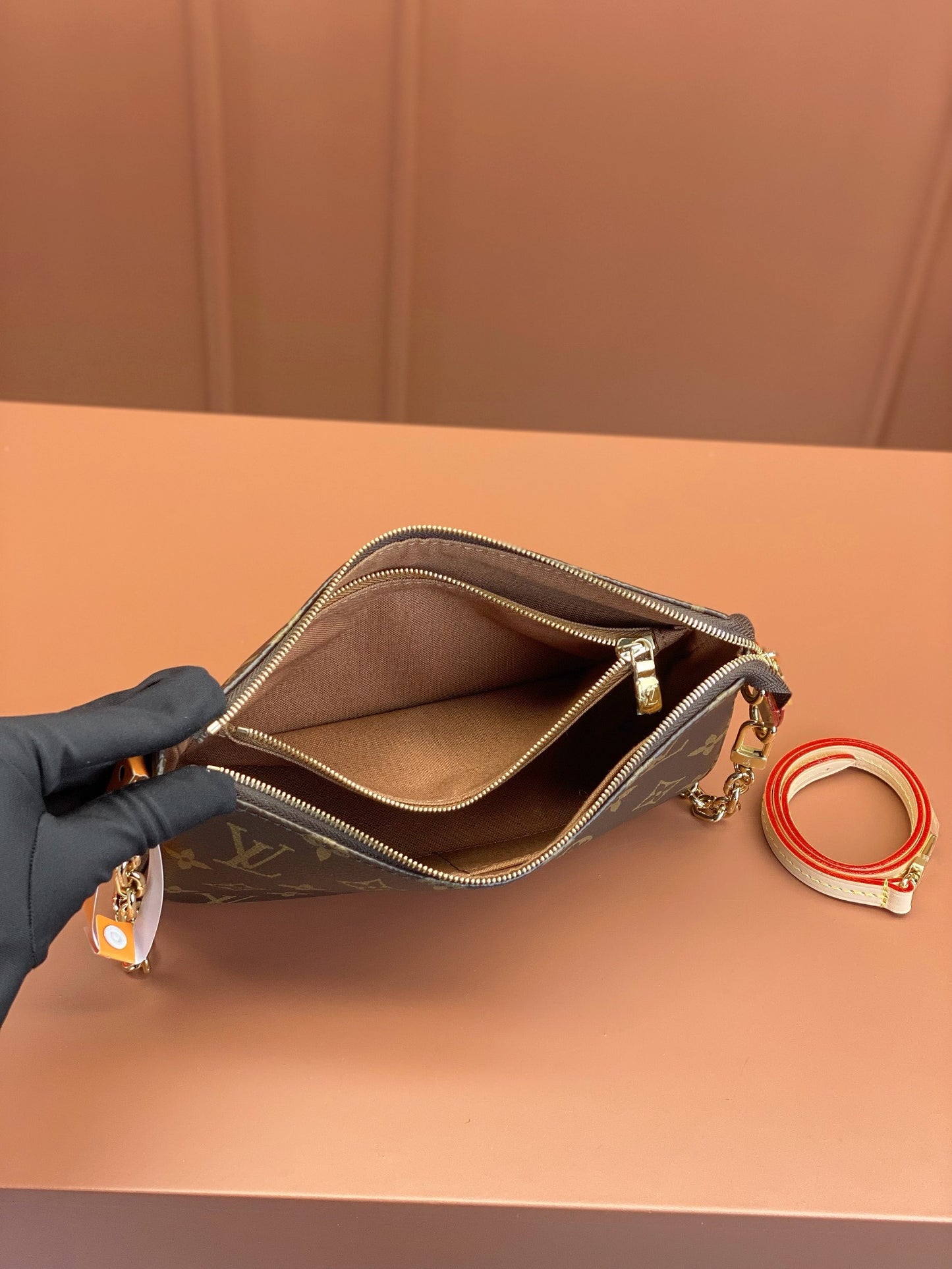 Louis Vuitton Pochette Accessoires