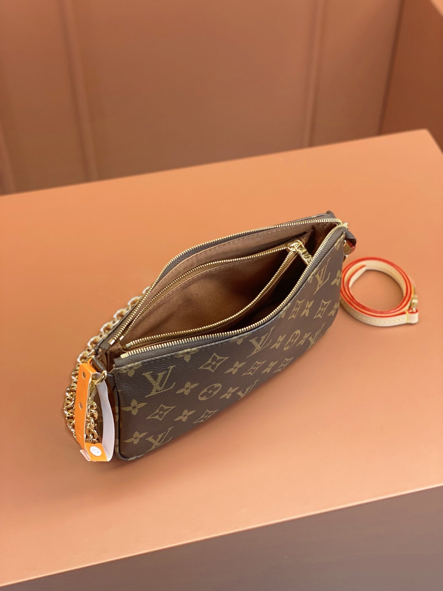 Louis Vuitton Pochette Accessoires