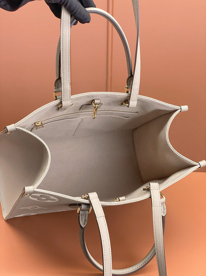 Louis Vuitton Onthego MM