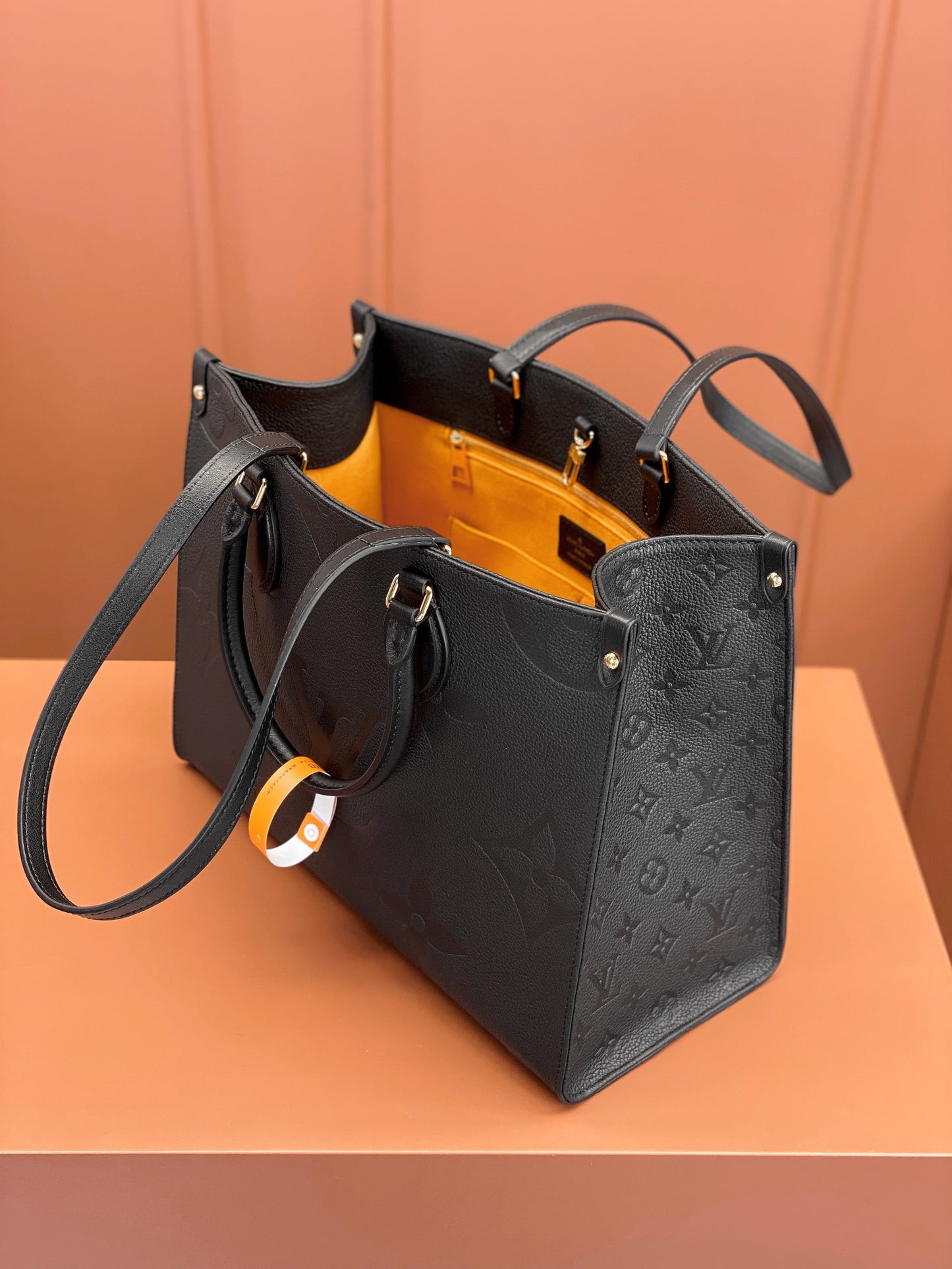 Louis Vuitton Onthego MM