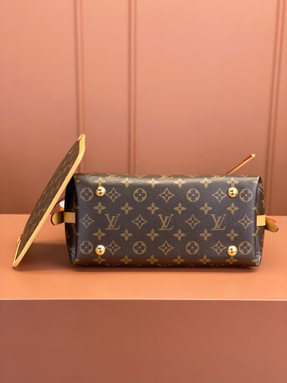 Louis Vuitton CarryAll PM