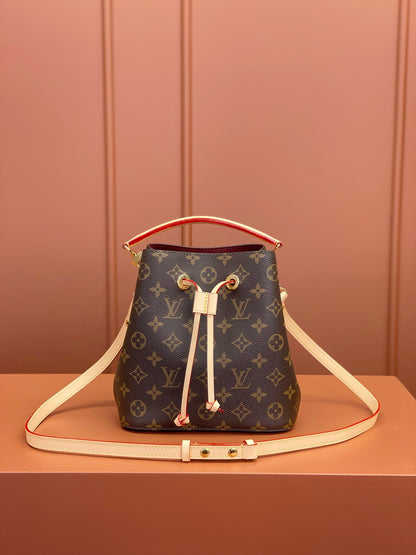 Louis Vuitton NeoNoe BB