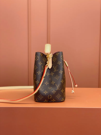Louis Vuitton NeoNoe BB