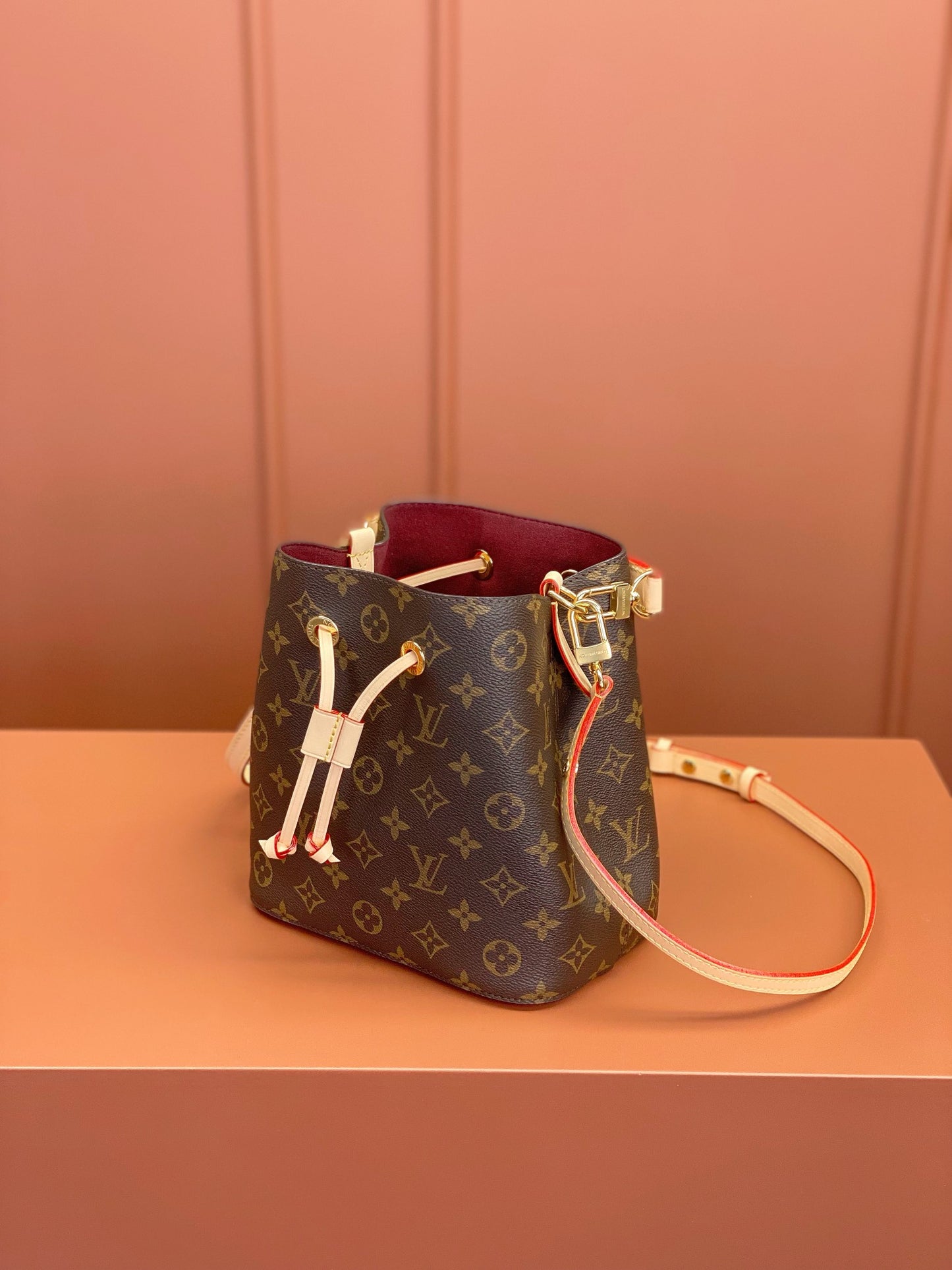Louis Vuitton NeoNoe BB