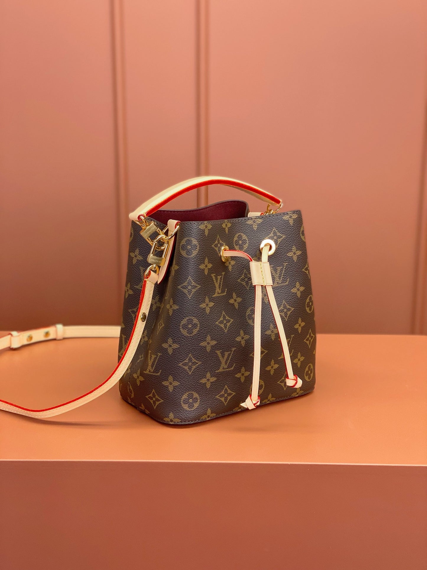 Louis Vuitton NeoNoe BB