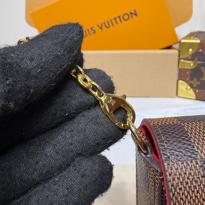 Louis Vuitton Felicie Pochette