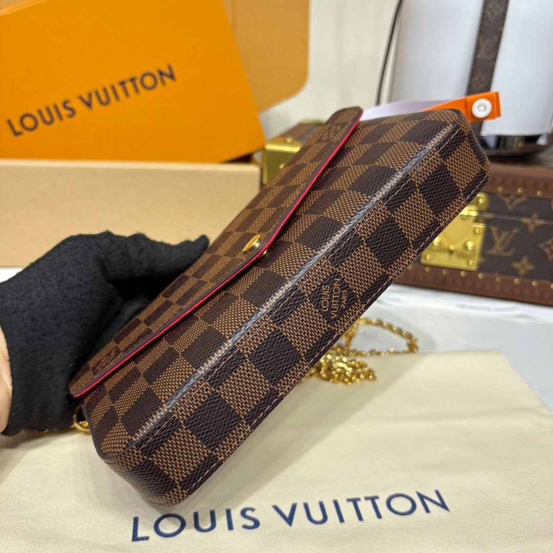 Louis Vuitton Felicie Pochette