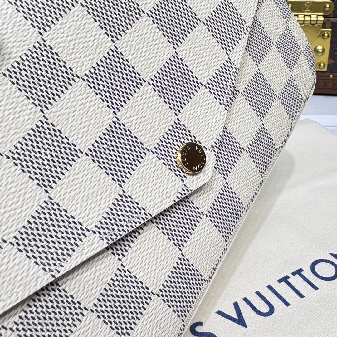Louis Vuitton Felicie Pochette