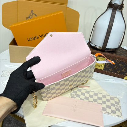 Louis Vuitton Felicie Pochette