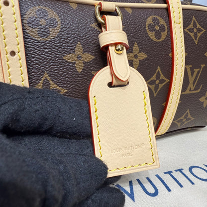 Louis Vuitton Hang On