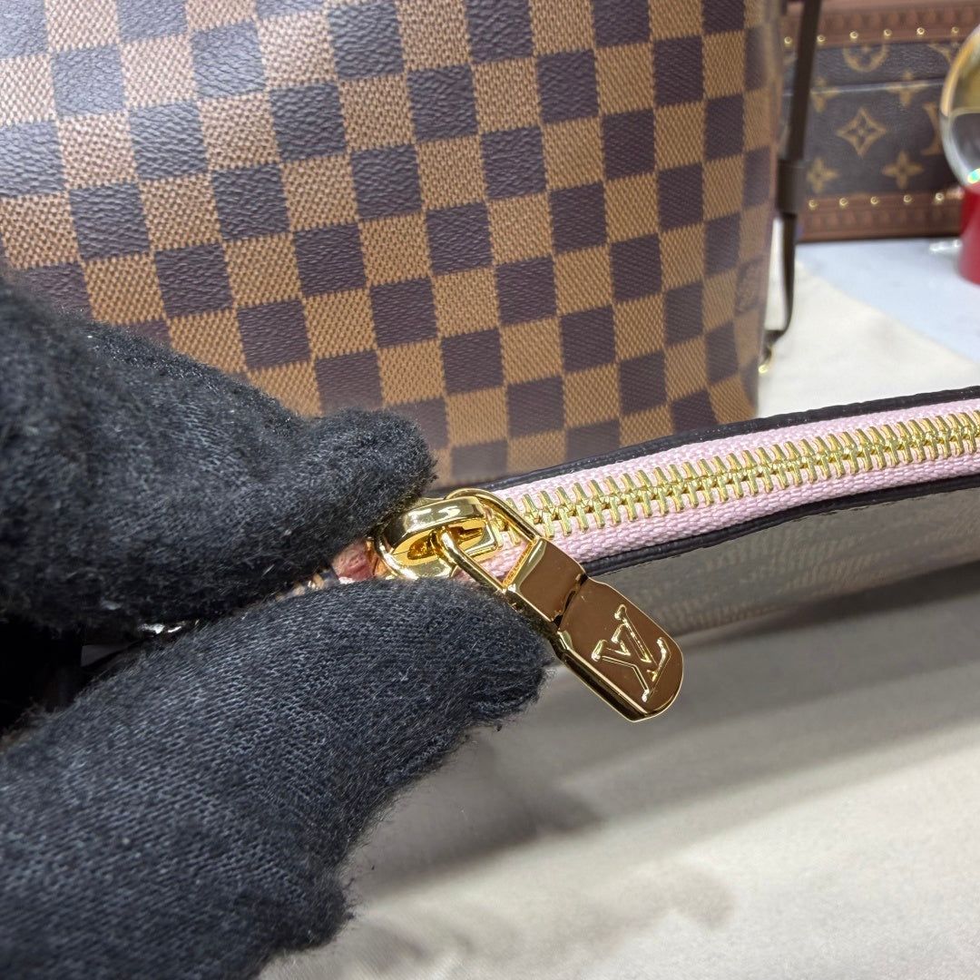 Louis Vuitton Neverfull MM Damier Ebene/ Rose Ballerine