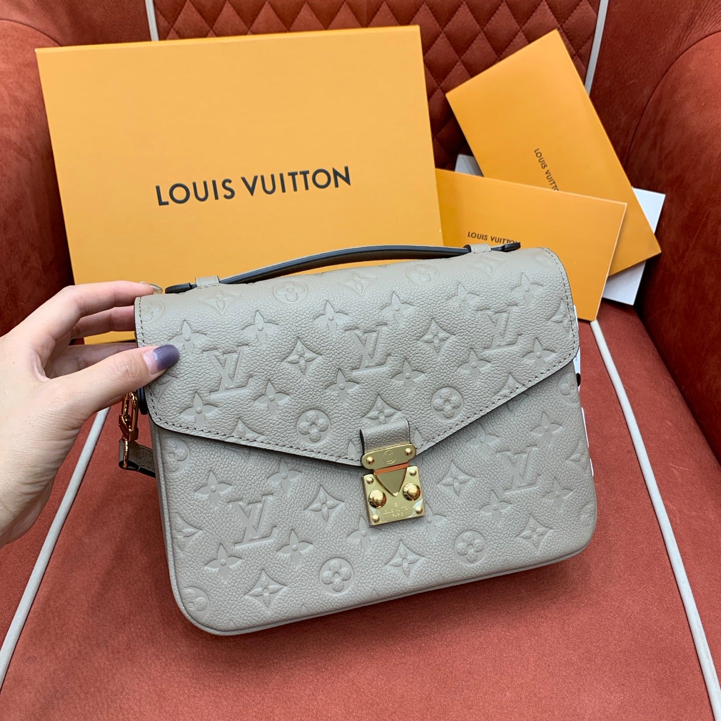 Louis Vuitton Metis Pochette
