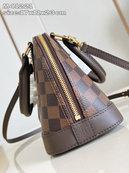 Louis Vuitton Alma BB