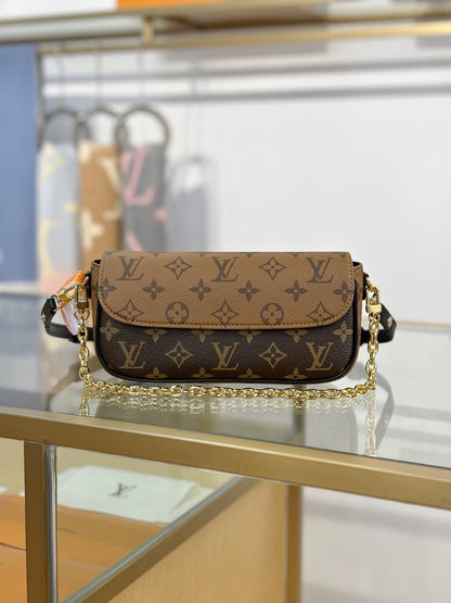 Louis Vuitton Wallet On Chain Ivy