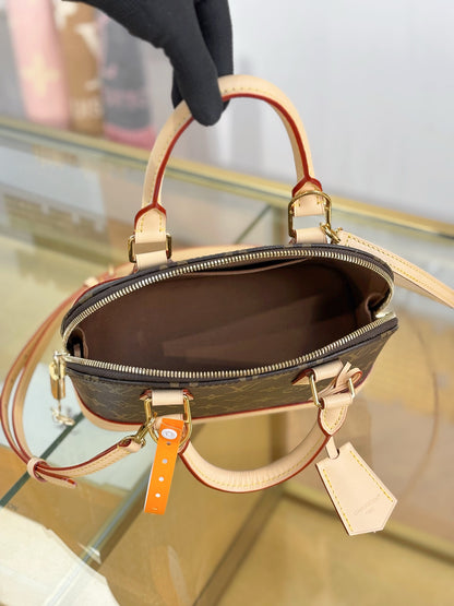 Louis Vuitton Alma BB