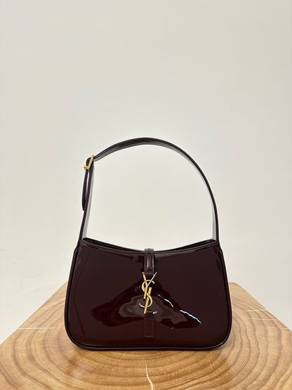 Saint Laurent Le 5 A 7 In Patent Leather