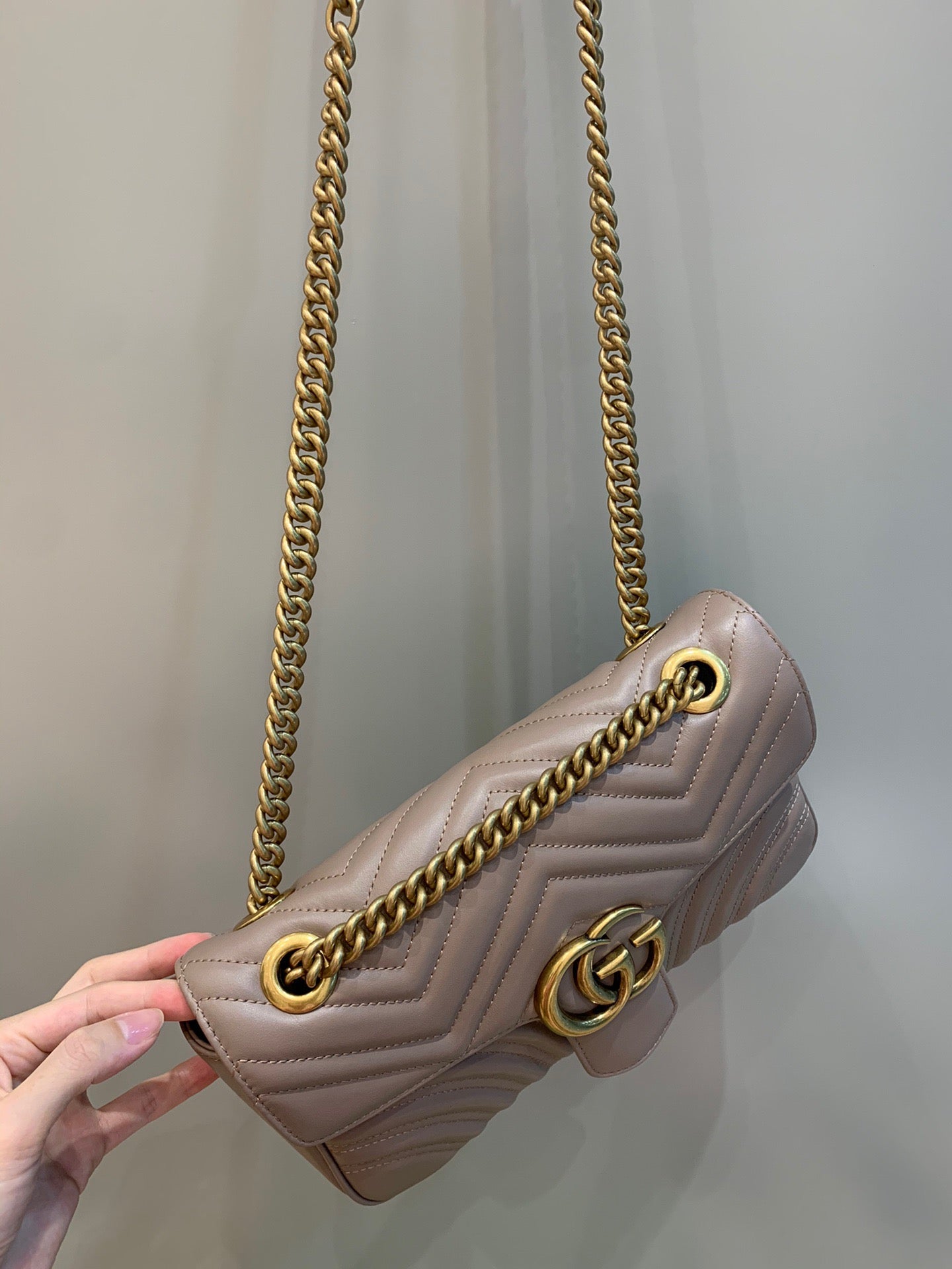 Gucci Marmont Medium Shoulder Bag