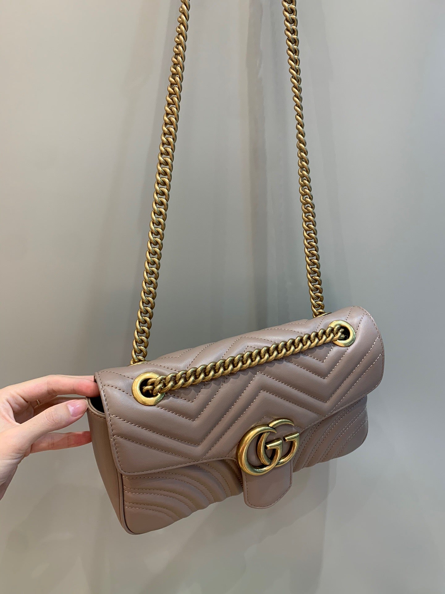Gucci Marmont Medium Shoulder Bag