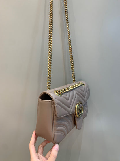 Gucci Marmont Medium Shoulder Bag