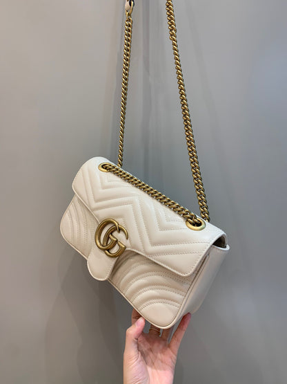 Gucci Marmont Medium Shoulder Bag