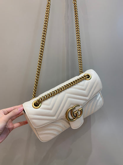 Gucci Marmont Medium Shoulder Bag