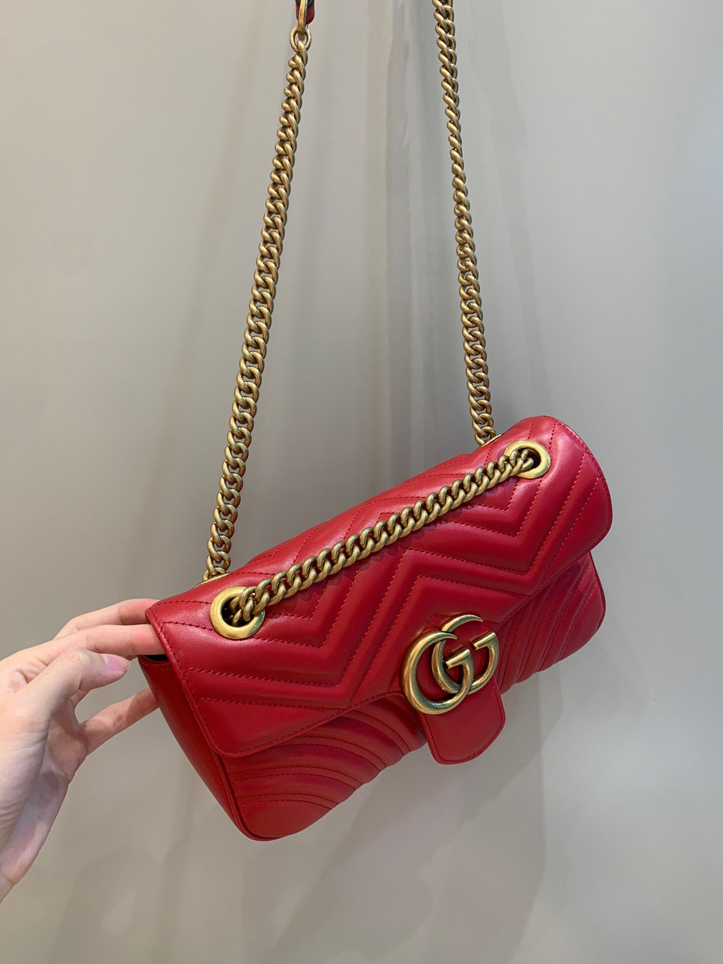 Gucci Marmont Medium Shoulder Bag