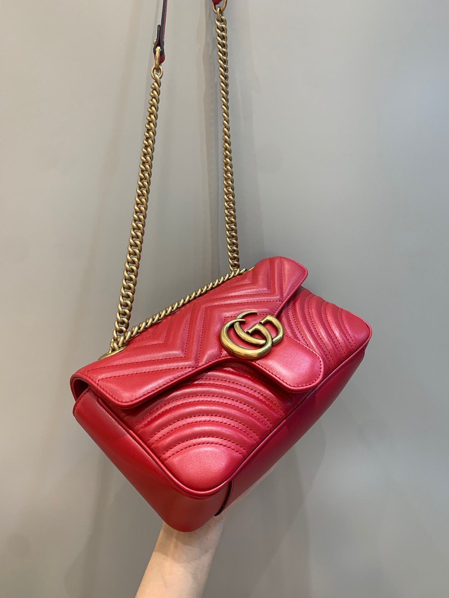 Gucci Marmont Medium Shoulder Bag