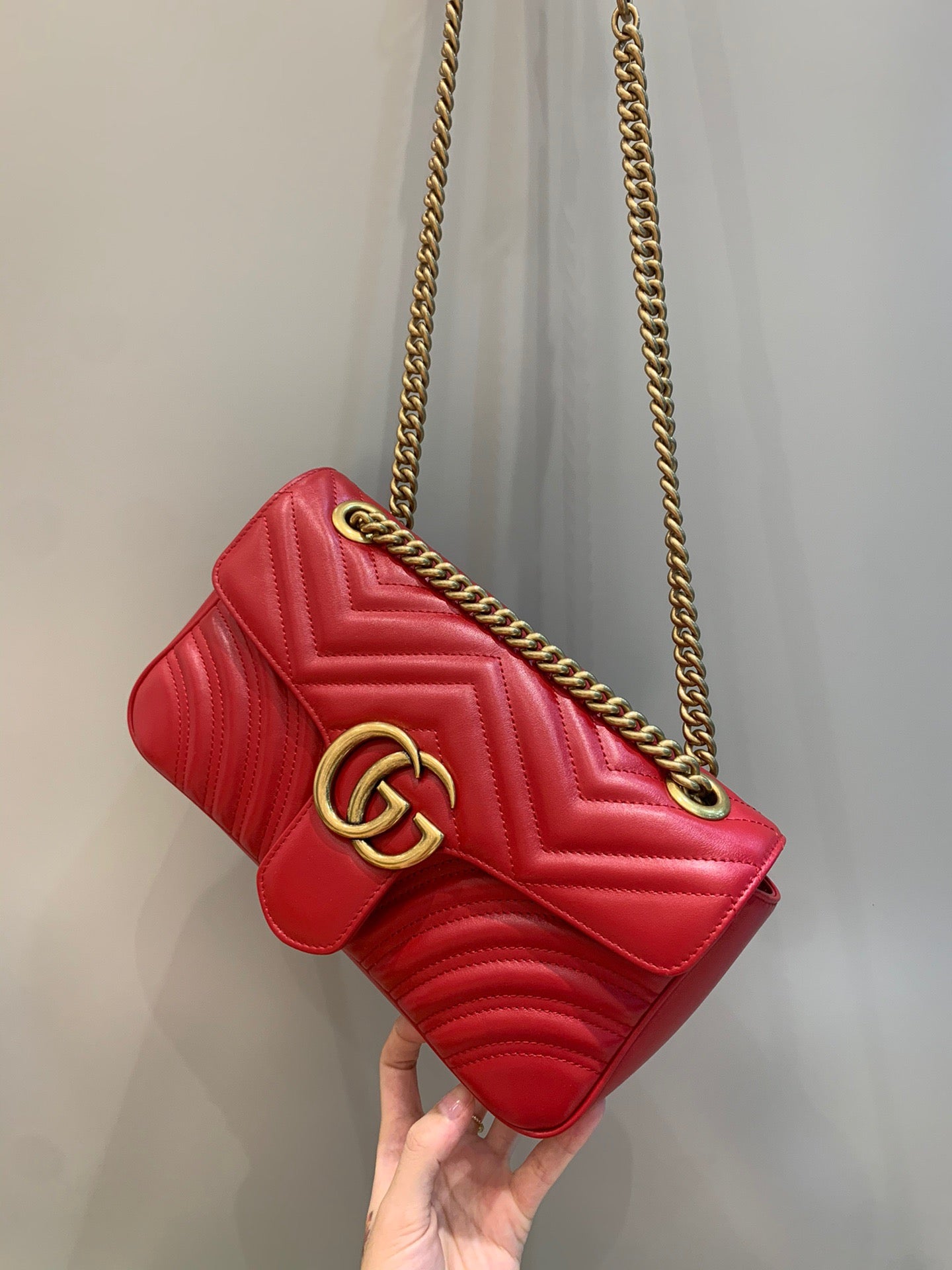 Gucci Marmont Medium Shoulder Bag