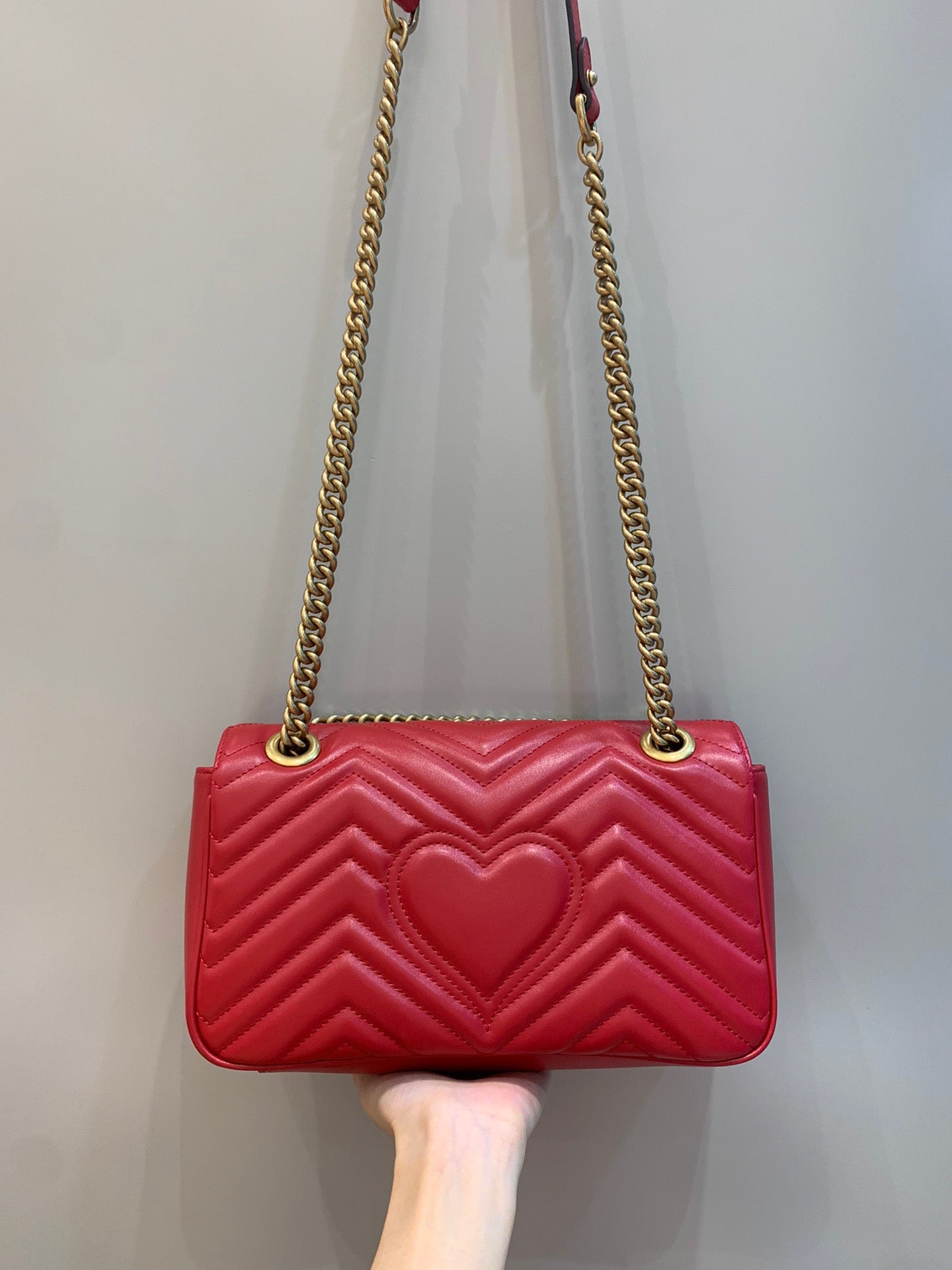 Gucci Marmont Medium Shoulder Bag