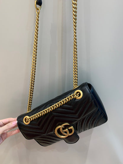 Gucci Marmont Medium Shoulder Bag