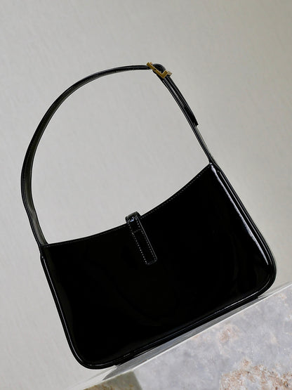 Saint Laurent Le 5 A 7 In Patent Leather